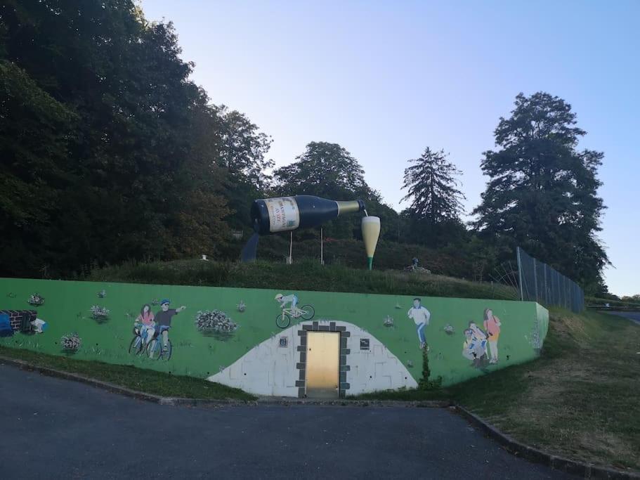 Gite "La Bulle De Lena" Avec Petit-Dejeuner Garage Et Parking Flavigny Exterior foto